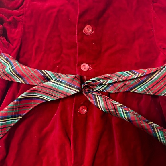 B.T. KIDS RED VELVET TODDLER CHRISTMAS ROMPER ROSETTE COLLAR SZ 6-9 MO. - Picture 10 of 14